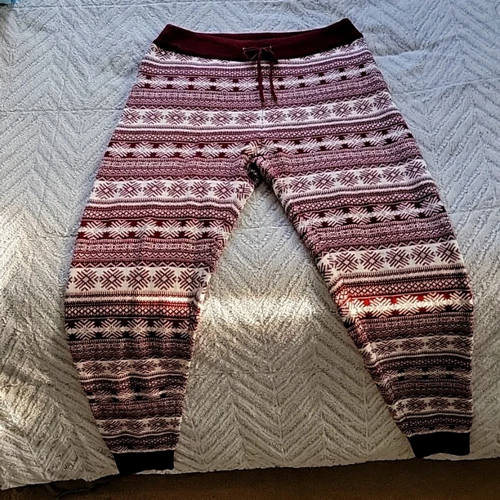 Winter jogger ❄️ - Picture 1 of 9